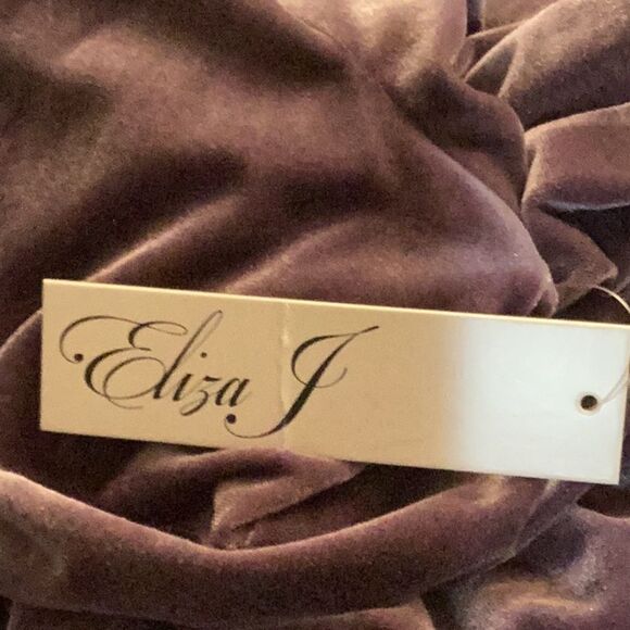ELIZA J NWT WOMENS LIGHT PURPLE VELVET DRESS OFF THE SHOULDER SIZE 6 - Picture 7 of 8